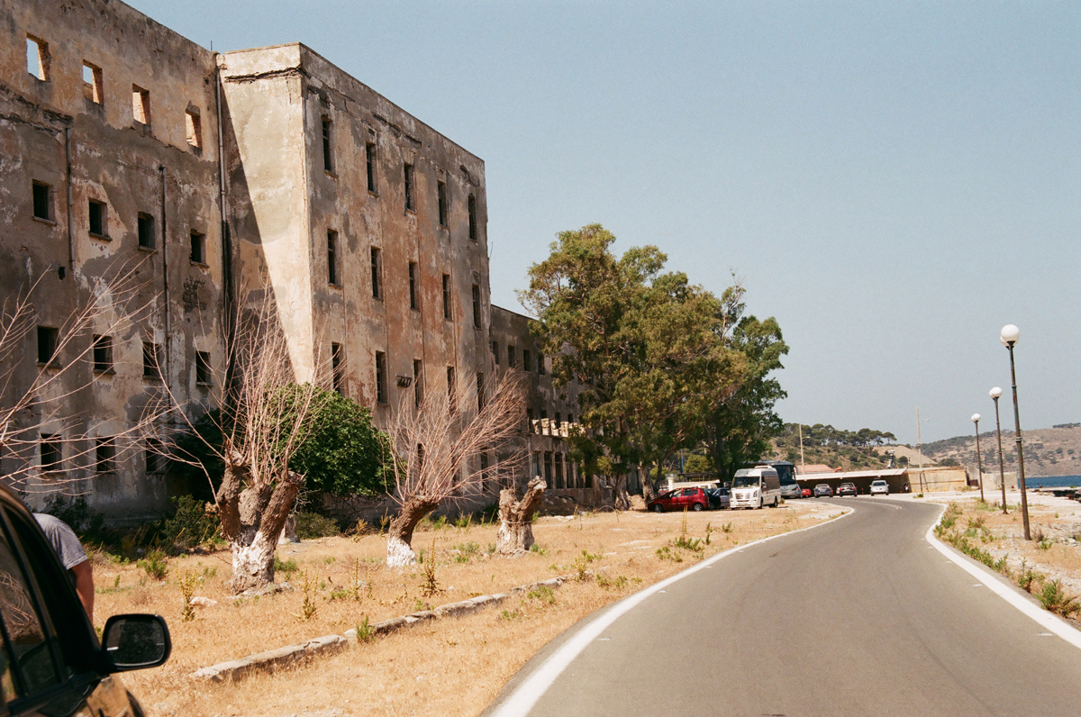 leros-archive-03a-photo03.png